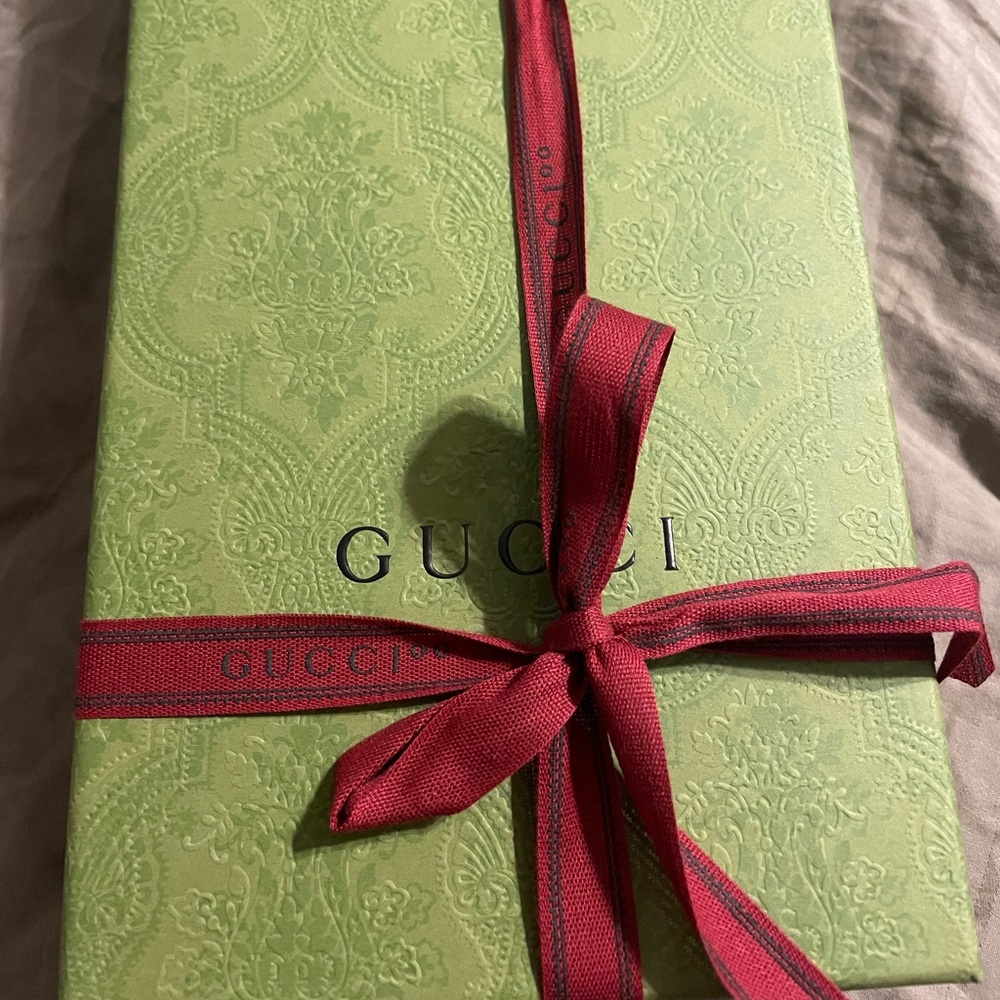 Gucci box approximately 13x4